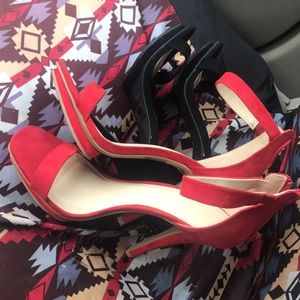 Cute heels! Got wrong size :(